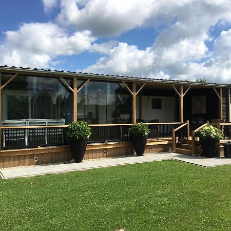 Glamping Aan De Thoolse Kust Hotel Poortvliet Bagian luar foto