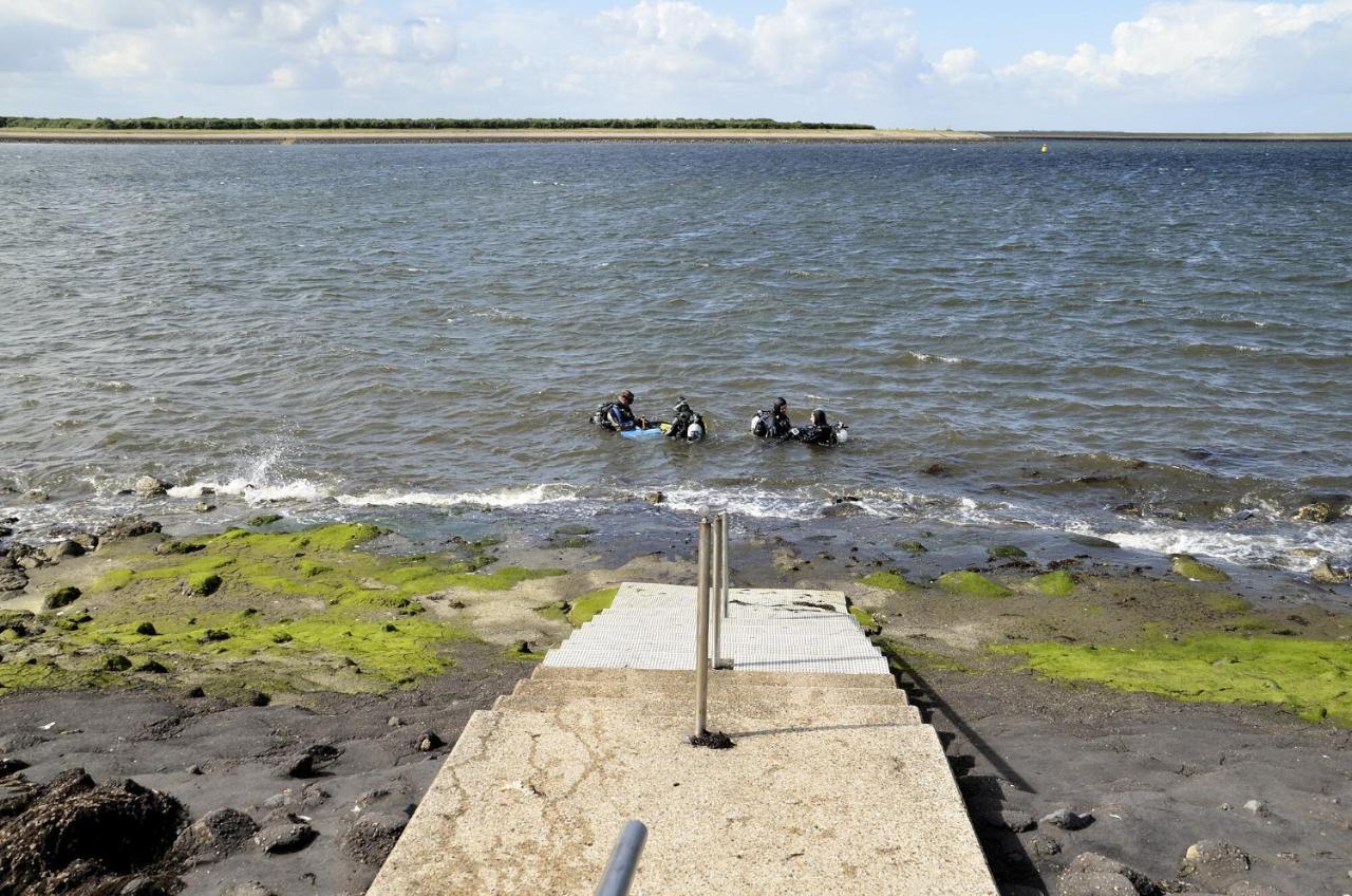 Glamping Aan De Thoolse Kust Hotel Poortvliet Bagian luar foto