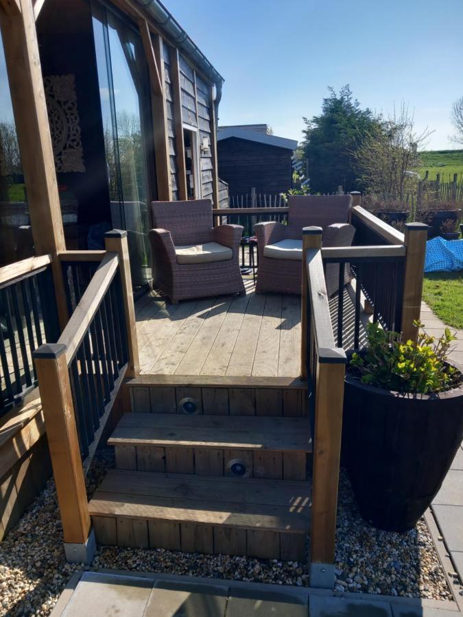 Glamping Aan De Thoolse Kust Hotel Poortvliet Bagian luar foto