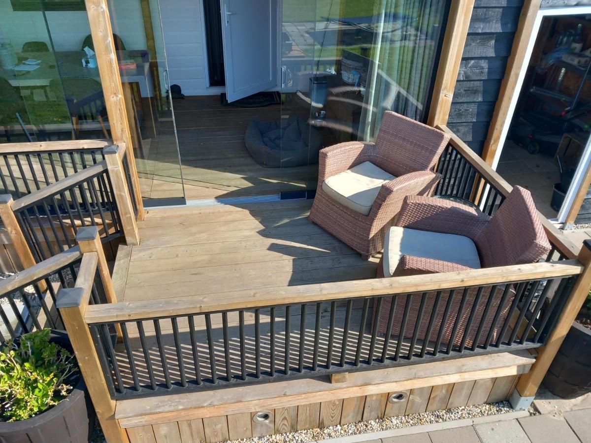 Glamping Aan De Thoolse Kust Hotel Poortvliet Bagian luar foto